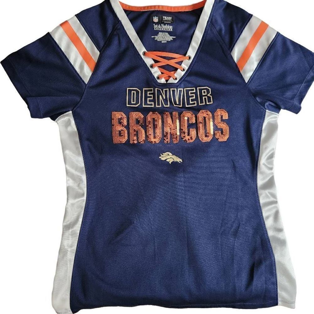 NFL Denver Broncos MEDIUM short sleeved navy and white top with sequin and faux